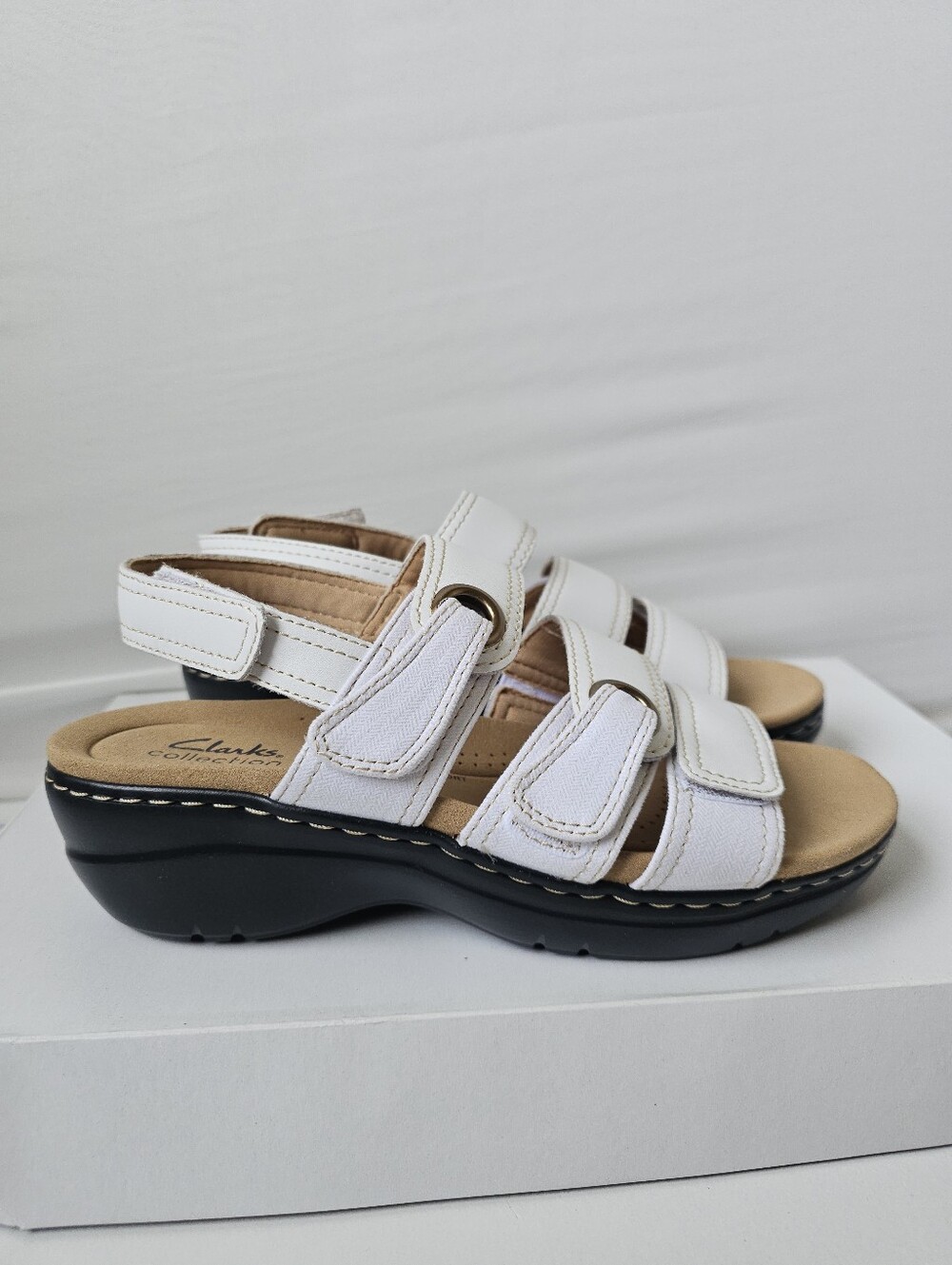NWOT Clarks Collection White Strappy Wedge Sandals Size 6.5 - Picture 8 of 16